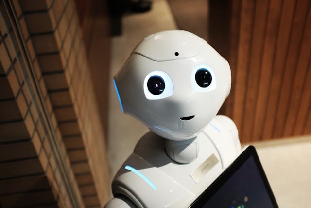 Künstliche Intelligenz und moderne Technologie im Tourismus